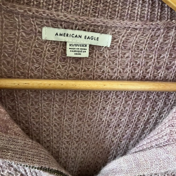 Like New Crop Sweater from American Eagle - Picture 3 of 4
